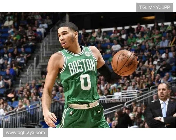 杰森·塔图姆:从崇拜科比到理解凯尔特人核心地位的传承之路 杰森·塔图姆:从崇拜科比到理解凯尔特人核心地位的传承之路